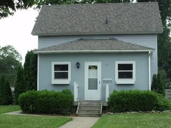 1817 W 6th St, Red Wing, MN 55066