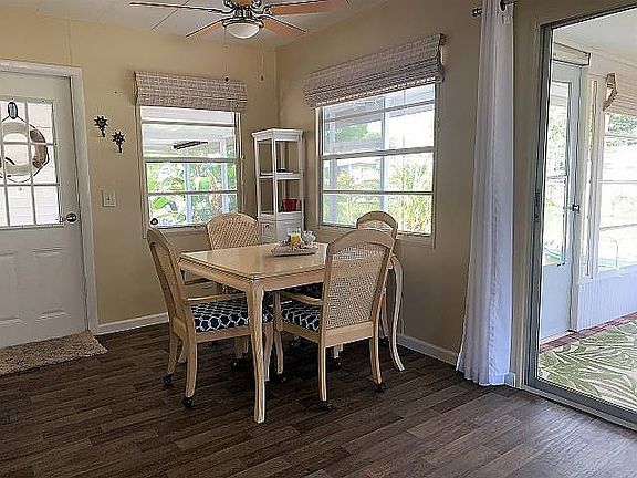5th image of 109 S Lake Dr #431