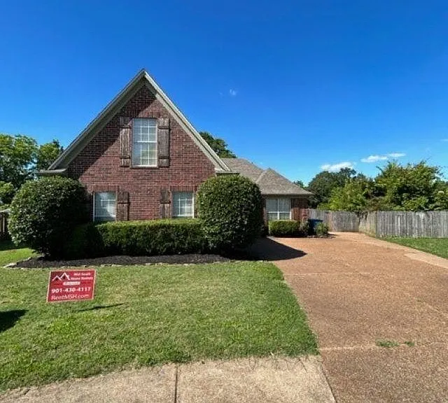 11817 Village Center St — Photo 1