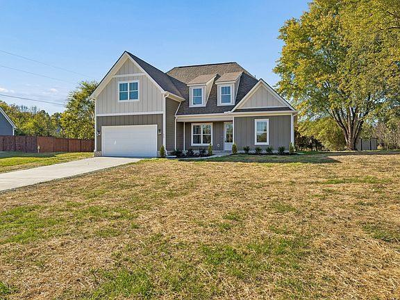 3rd image of 565 Hiwassee Rd