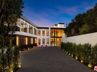 10901 Savona Rd, Los Angeles, CA 90077