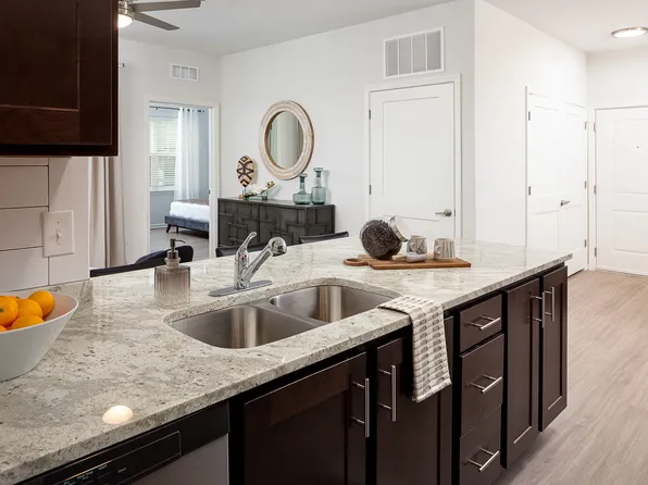 Frontgate Apartments, 7400 Snow Bend Ave #E89a857b4, Louisville, KY 40228