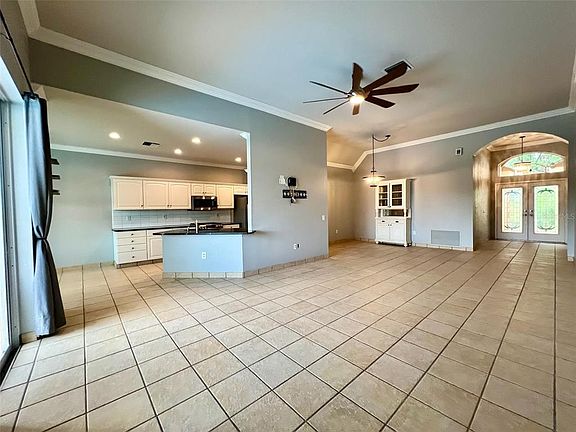 4th image of 212 Rosana Dr