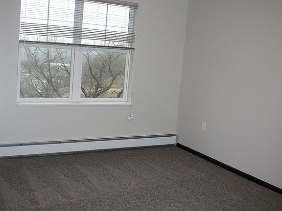 4th image of 300 Red Wing Ave S Unit 115