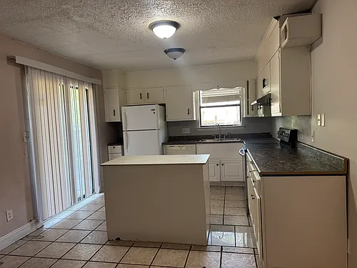 6103 1/2 E Shore Dr #C Photo 1