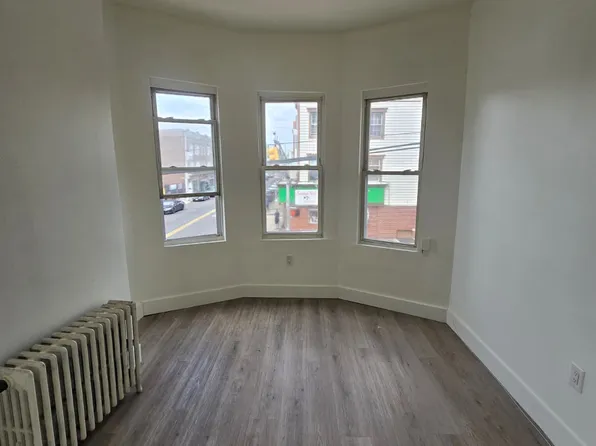 530 W Side Ave, Jersey City, NJ