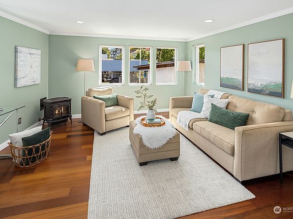 3rd image of 2420 Westlake Avenue N #4
