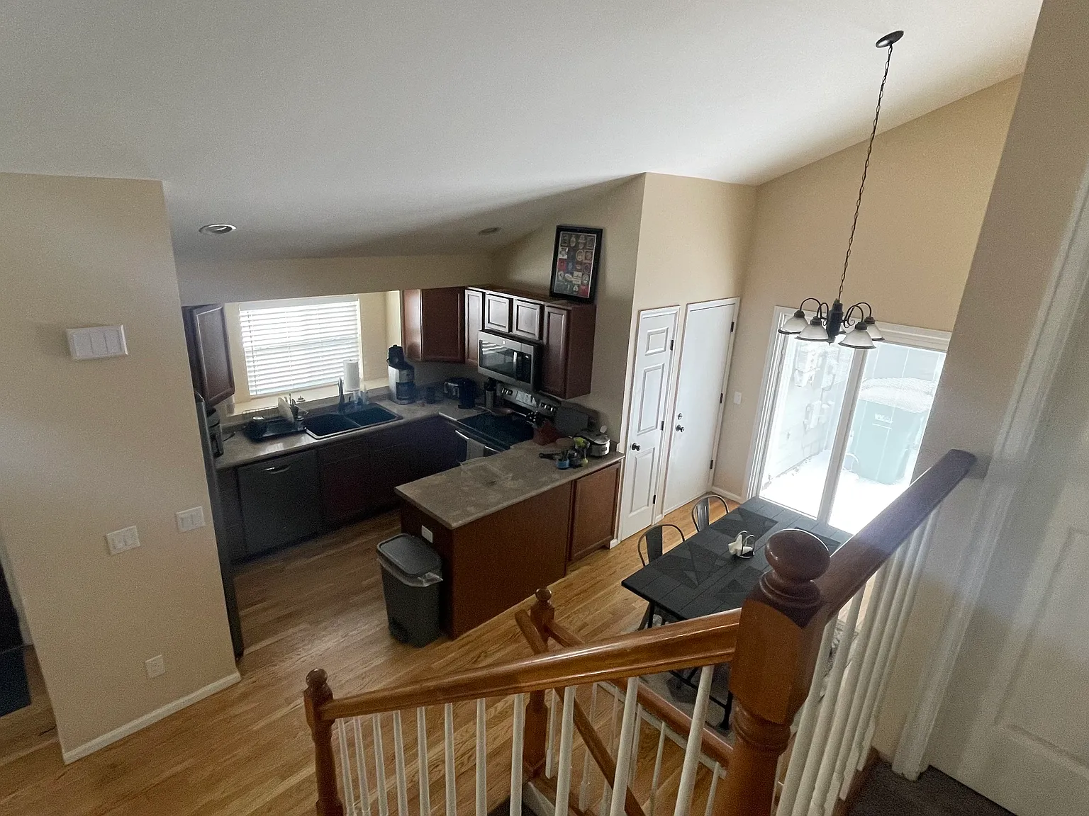 3 bed, 1512 sqft, $2,630 — Photo 2