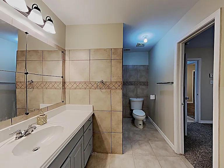 3320 Stanley Ave — Photo 7