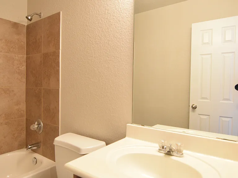 403 Constellation Dr — Photo 19