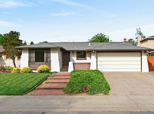 49 Waterglen Cir, Sacramento, CA