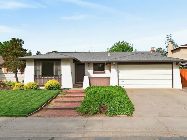 49 Waterglen Cir, Sacramento, CA 95826