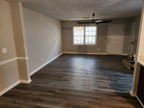 4th image of 1968 Bunker Hill Rd APT C