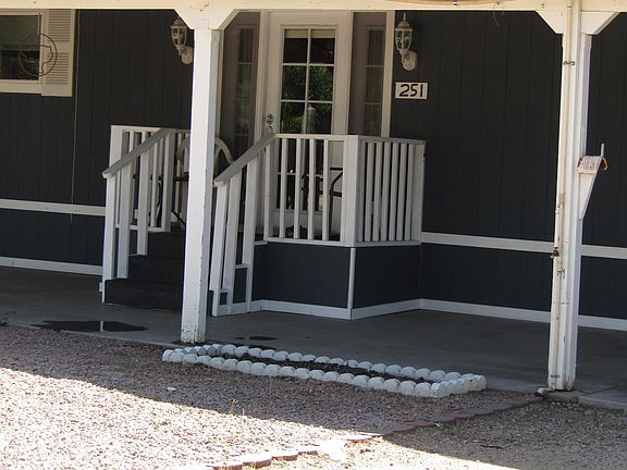 4th image of 251 E Donna Dr