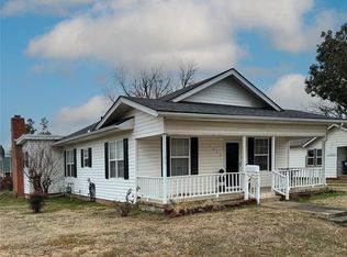 1902 N Park Ave, Shawnee, OK 74804