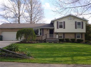 3860 Dogwood St NW, Uniontown, OH 44685