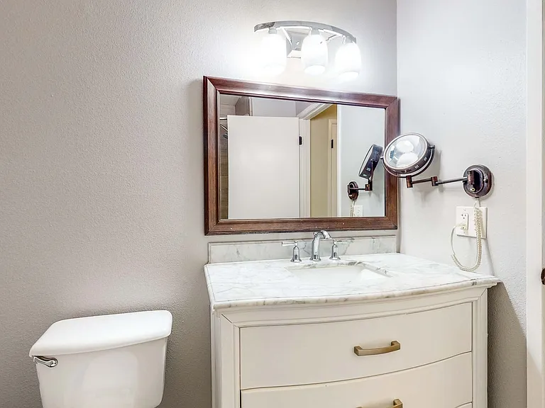 372 Los Alamos Rd — Photo 29