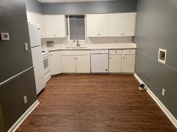 2 bed 1 bath apartment in Jonesboro, 2301 Evelyn Ln #2301-K, Jonesboro, AR 72405