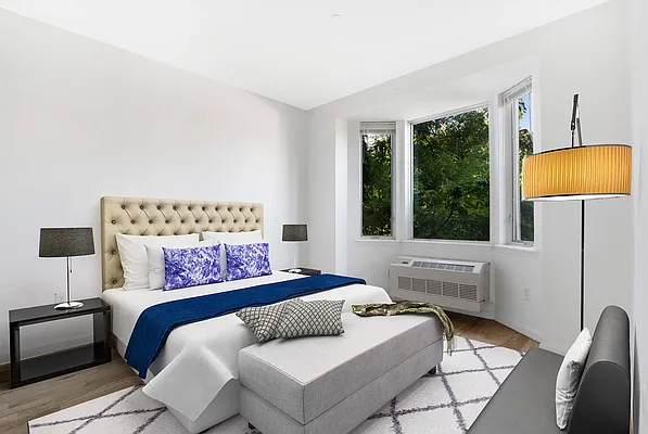 Rented by Compass | media 18