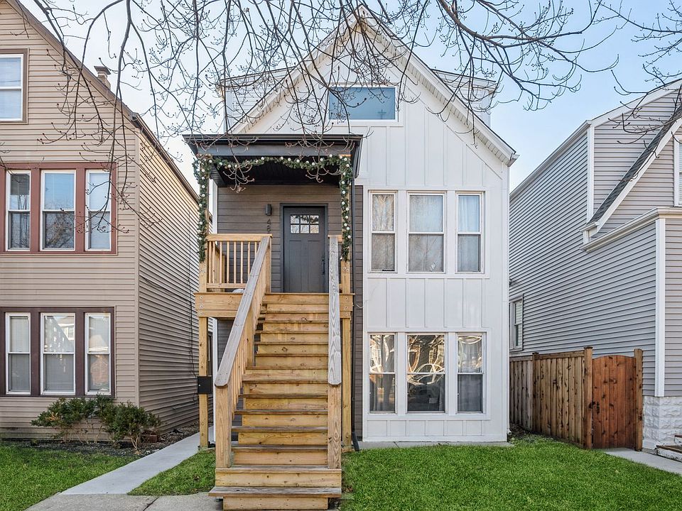 1st image of 4851 W Ainslie St APT 1