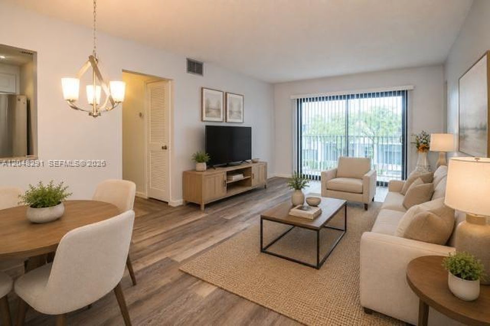130 Cypress Club Dr APT 324, photo 7