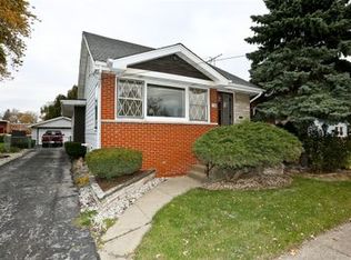 110 E Harriet St, Thornton, IL 60476
