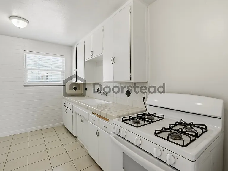 4026 Logan Ave — Photo 10