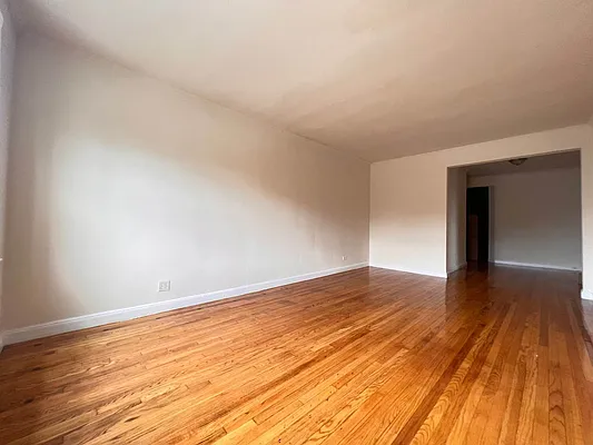 Rented by Queens Apartments Realty LLC | media 4