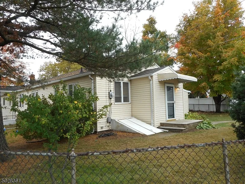 34 Obal Ave photo 1