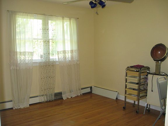 3rd upstairs bedroom