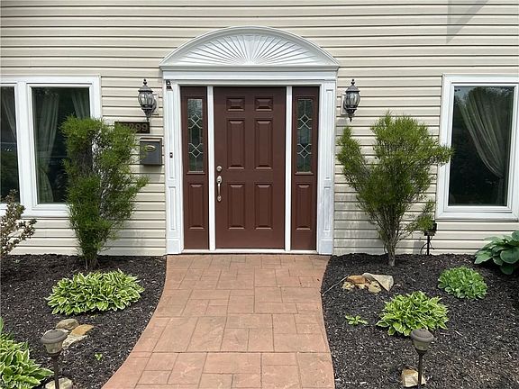 2nd image of 38299 Laura Dr
