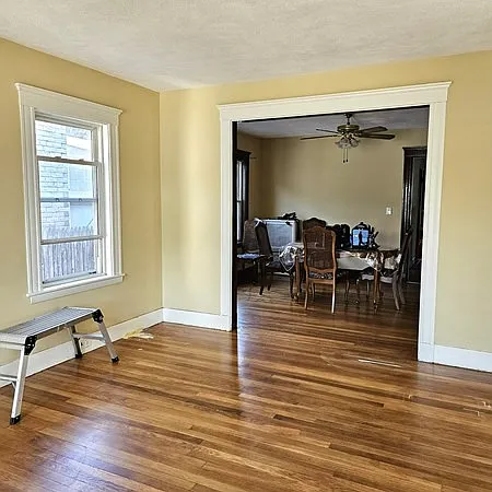 Living room -dinning room