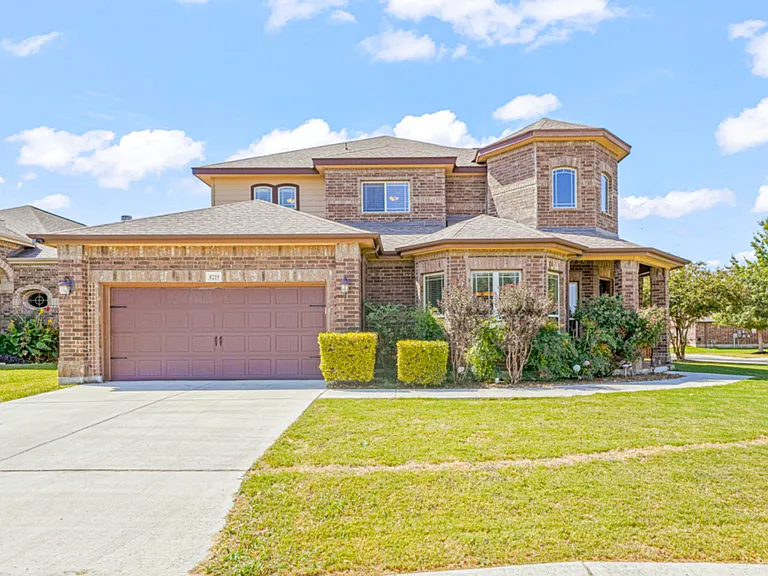 8219 High Noon Way — Photo 4