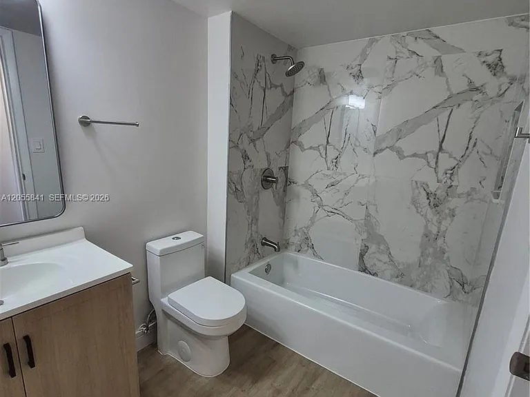 771 N Pine Island Rd #106 — Photo 27