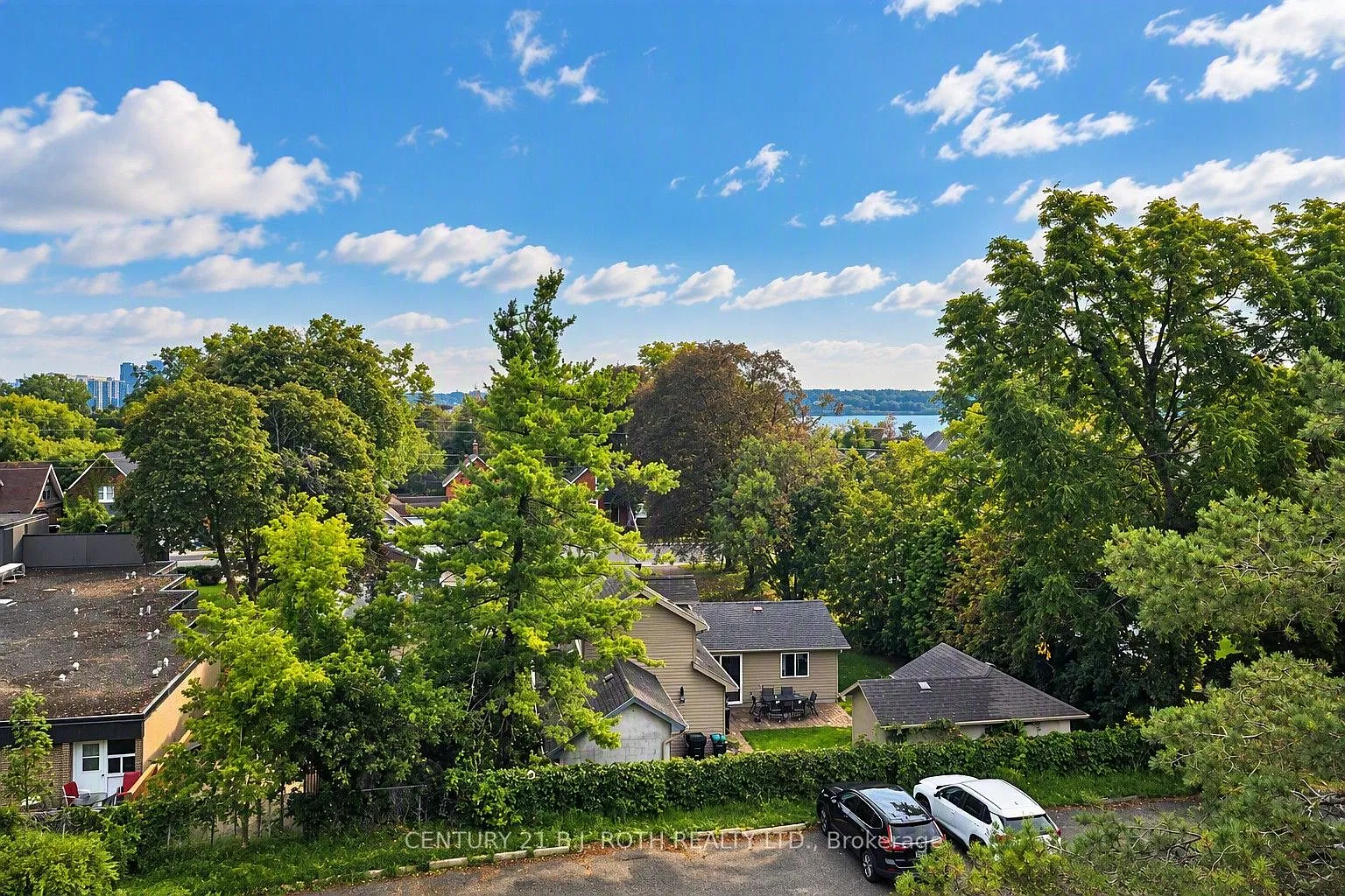 3 bed, $2,100 — Photo 3