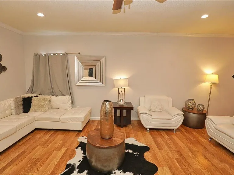 13121 Vickery St #5 — Photo 36