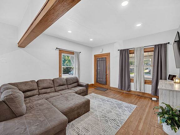 5th image of 2215 York St