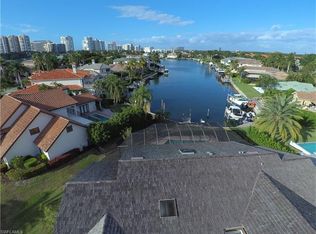 285 Mermaids Bight, Naples, FL 34103