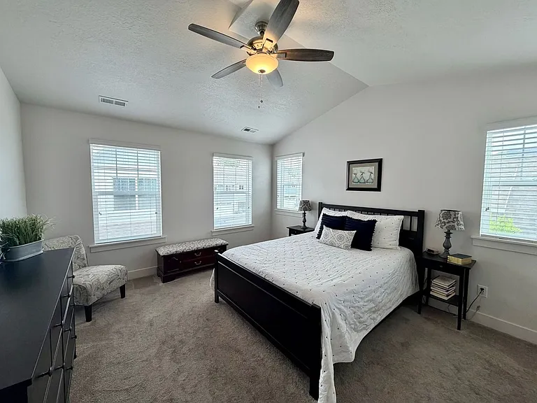 263 E Kirsten Ln — Photo 9
