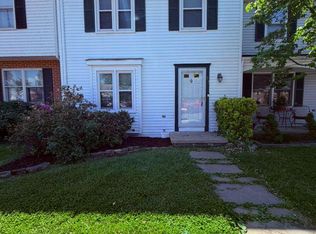 33 Park Pl, Lovettsville, VA 20180