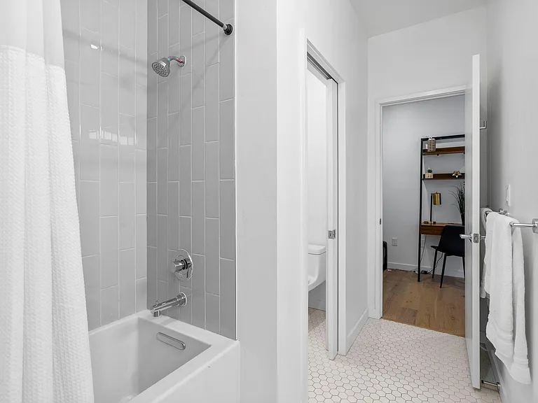 1701 E M L King Jr Blvd #105 — Photo 22