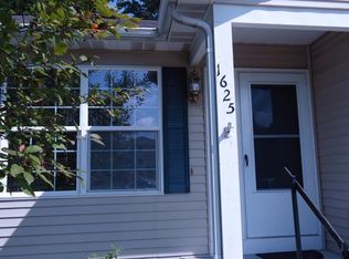 1625 Cedarwood Dr, Flushing, MI 48433