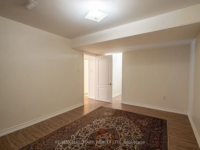 15 Bingham St — Photo 16