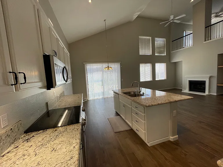 1246 Poppy Hills Ln — Photo 8