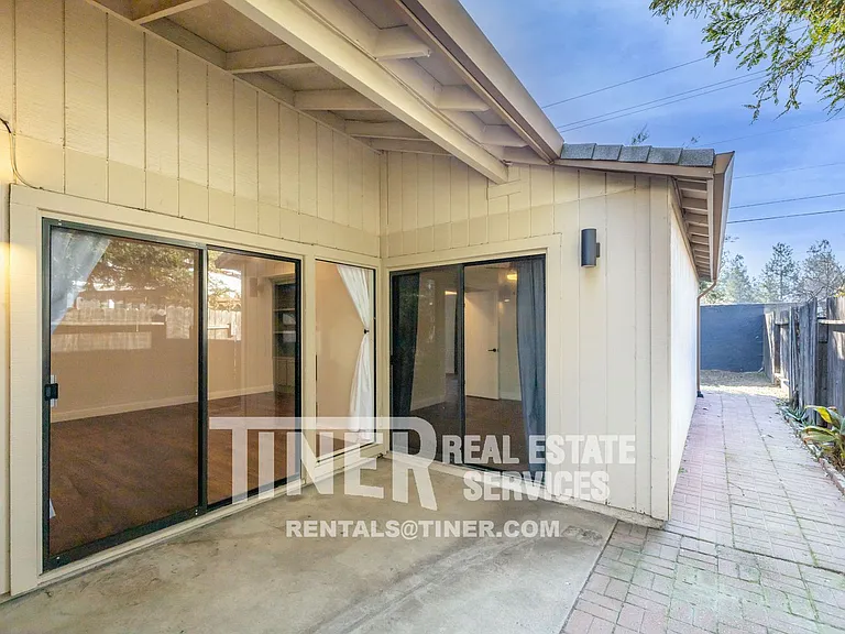 7586 Waterwillow Dr — Photo 27