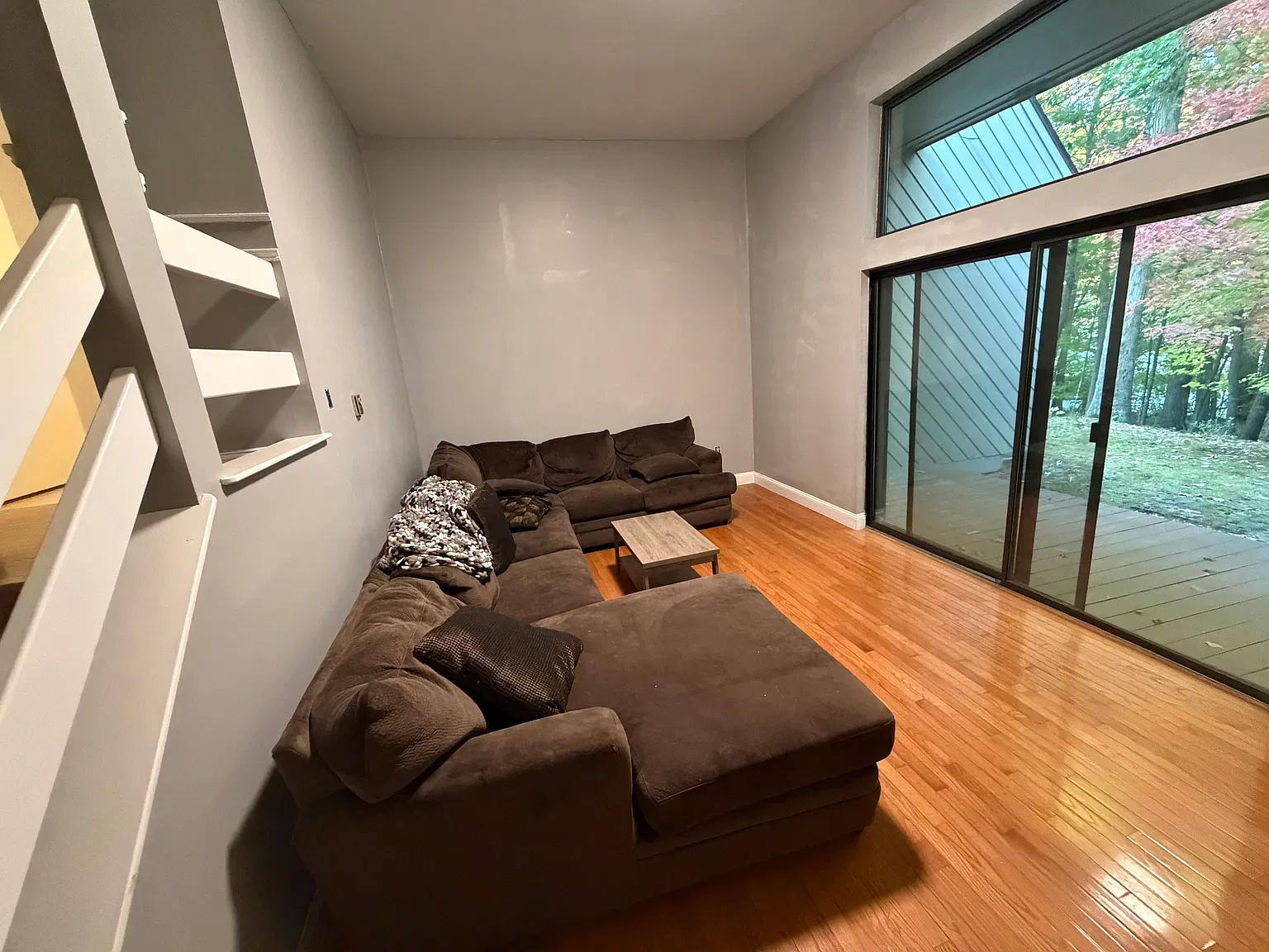 2 bed, 960 sqft, $3,200 — Photo 4