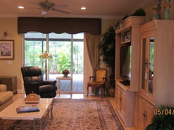 5th image of 210 Sand Piper Dr