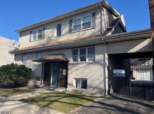 597 4th St FLOOR 2, Newark, NJ 07107