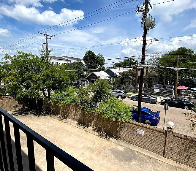 3316 Guadalupe St #212 — Photo 18