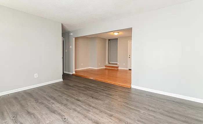 3 bed, 2.5 bath, 1706 sqft, $2,195 — Photo 2